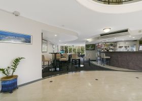 Bar & Lobby area - The Wellington Apartments Hotel Brisbane