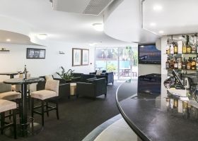 Lounge Bar - The Wellington Apartments Hotel Brisbane